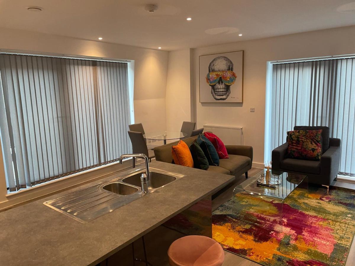 Lovely 2 Bed Apartment With Parking Λονδίνο Εξωτερικό φωτογραφία