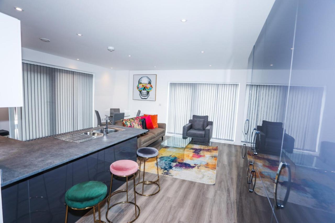Lovely 2 Bed Apartment With Parking Λονδίνο Εξωτερικό φωτογραφία
