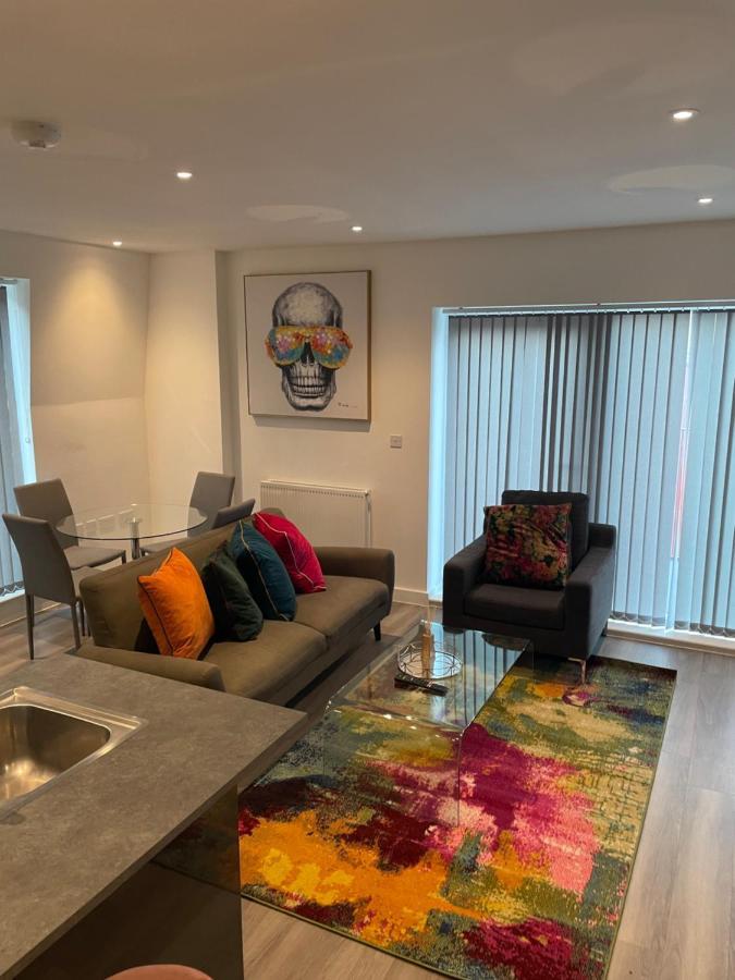 Lovely 2 Bed Apartment With Parking Λονδίνο Εξωτερικό φωτογραφία