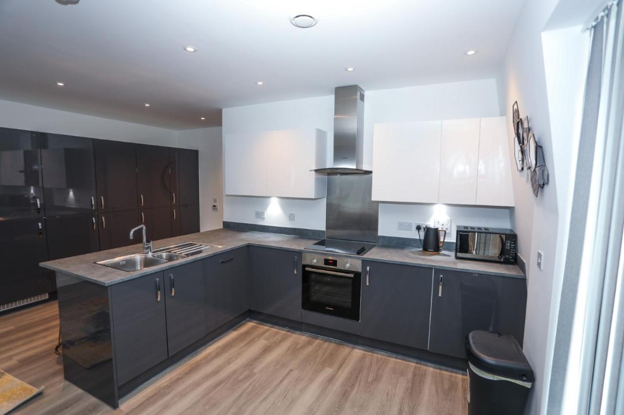 Lovely 2 Bed Apartment With Parking Λονδίνο Εξωτερικό φωτογραφία