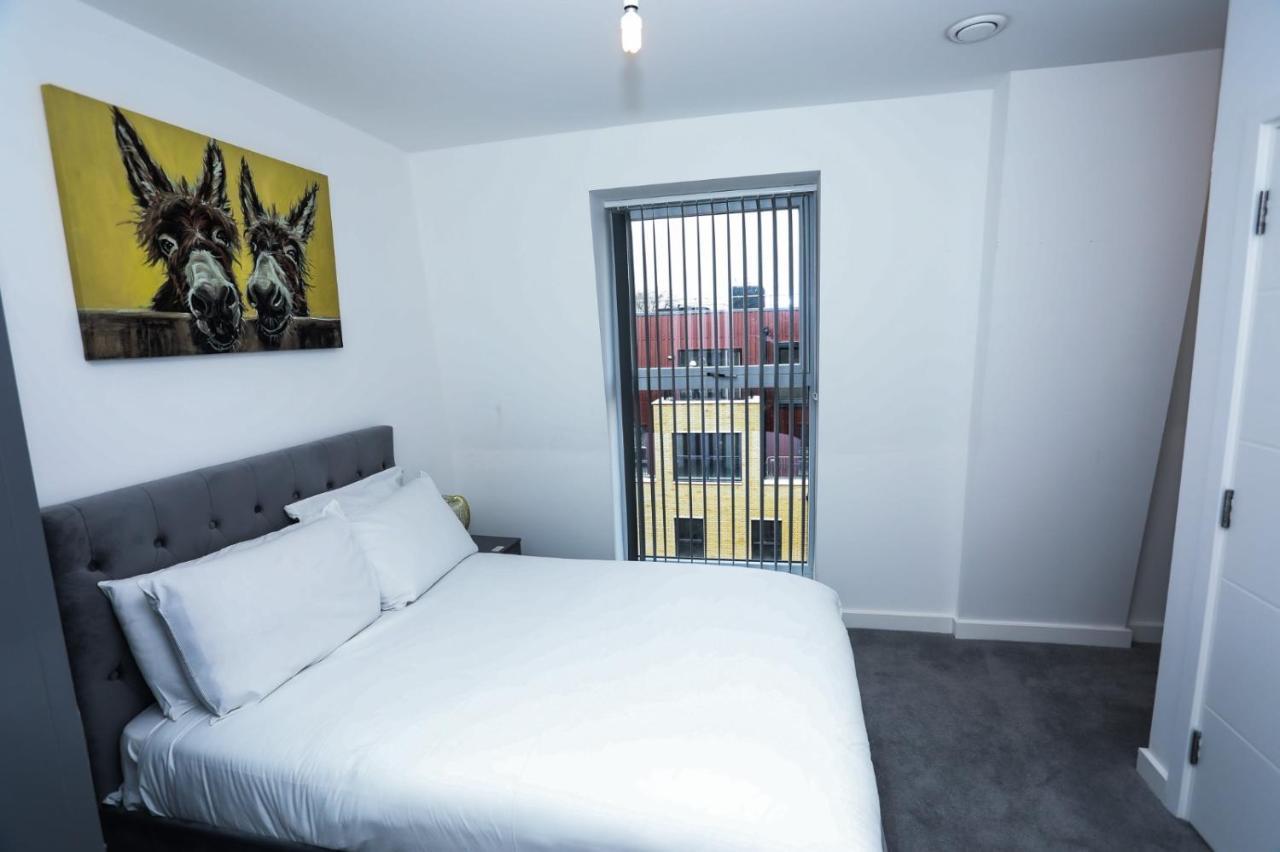 Lovely 2 Bed Apartment With Parking Λονδίνο Εξωτερικό φωτογραφία