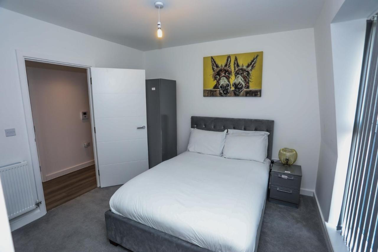 Lovely 2 Bed Apartment With Parking Λονδίνο Εξωτερικό φωτογραφία
