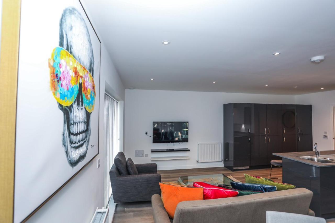 Lovely 2 Bed Apartment With Parking Λονδίνο Εξωτερικό φωτογραφία