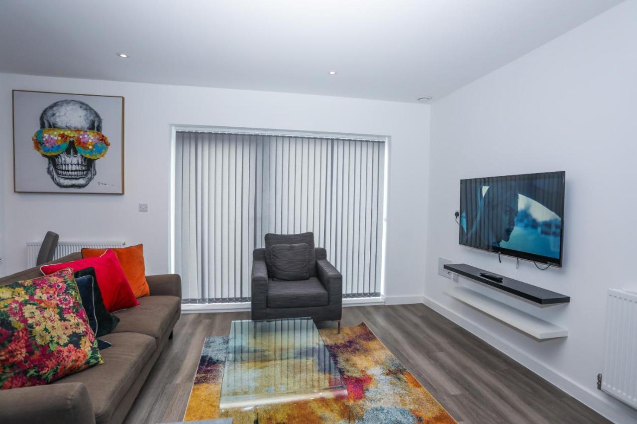 Lovely 2 Bed Apartment With Parking Λονδίνο Εξωτερικό φωτογραφία